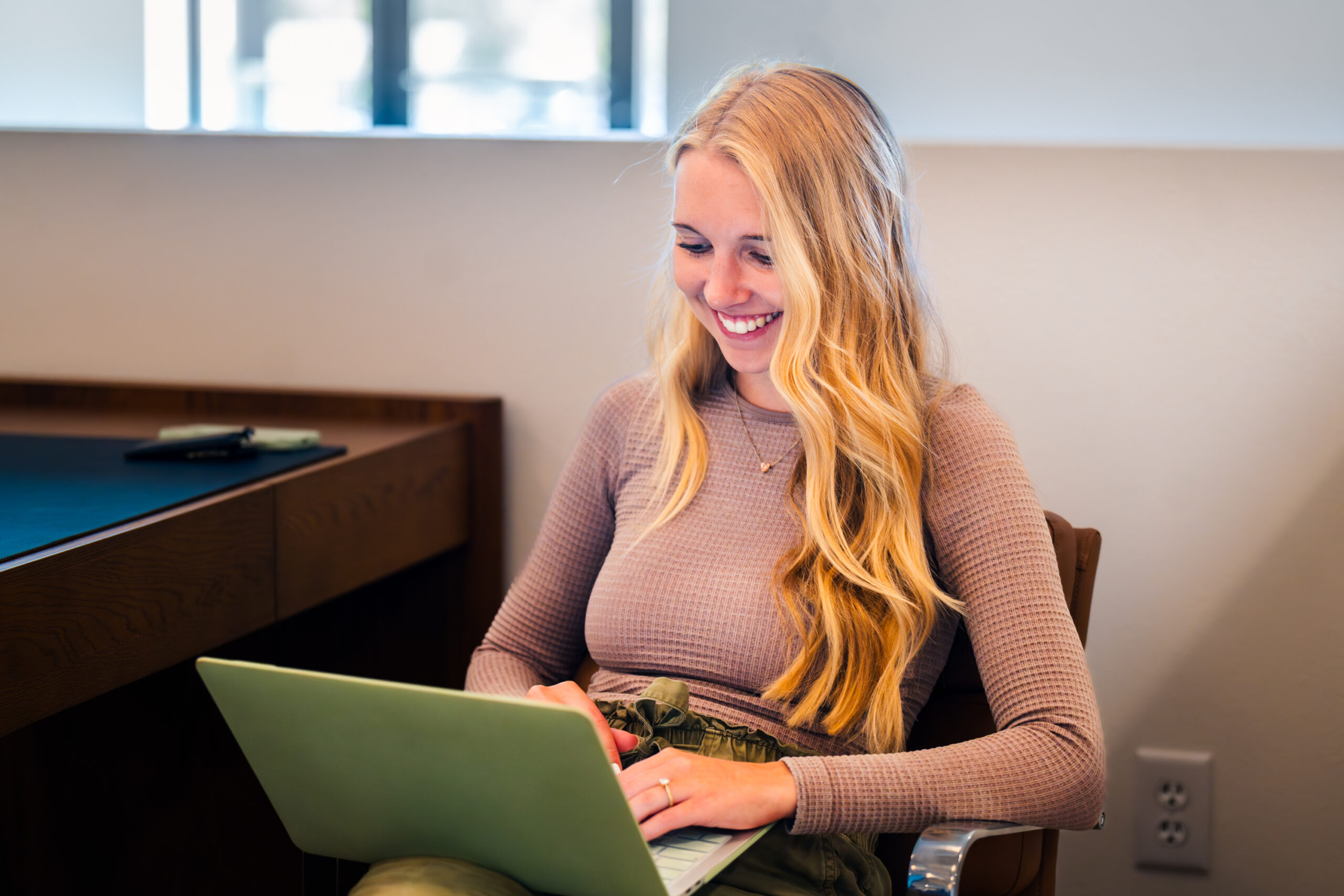 Indak-Media-Minot-Marketing-Agency-Photo-Video-Social-Media-Website-Graphic-09